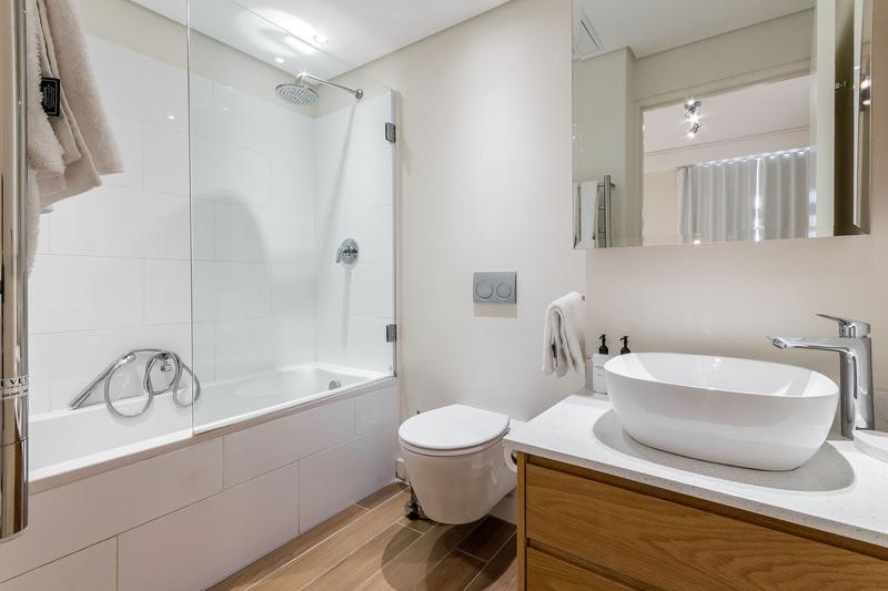 To Let 2 Bedroom Property for Rent in Sea Point Western Cape